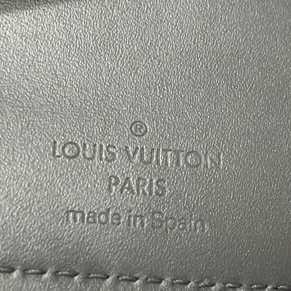 LOUIS VUITTON Porte Billet Monnaie Zip Monogram Glace - 319-072125 - Picture 5 of 5